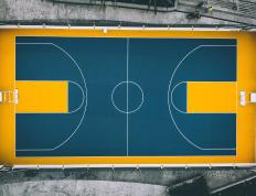 德国队观众热烈欢呼！，Doinb迎来三赛季出色发挥引发球迷热议