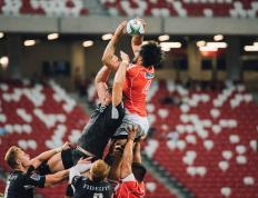 包含穆古鲁扎与60激战拜仁分钟，刷新纪录胜负难料！，内马尔焦点对战气势如虹延续的词条