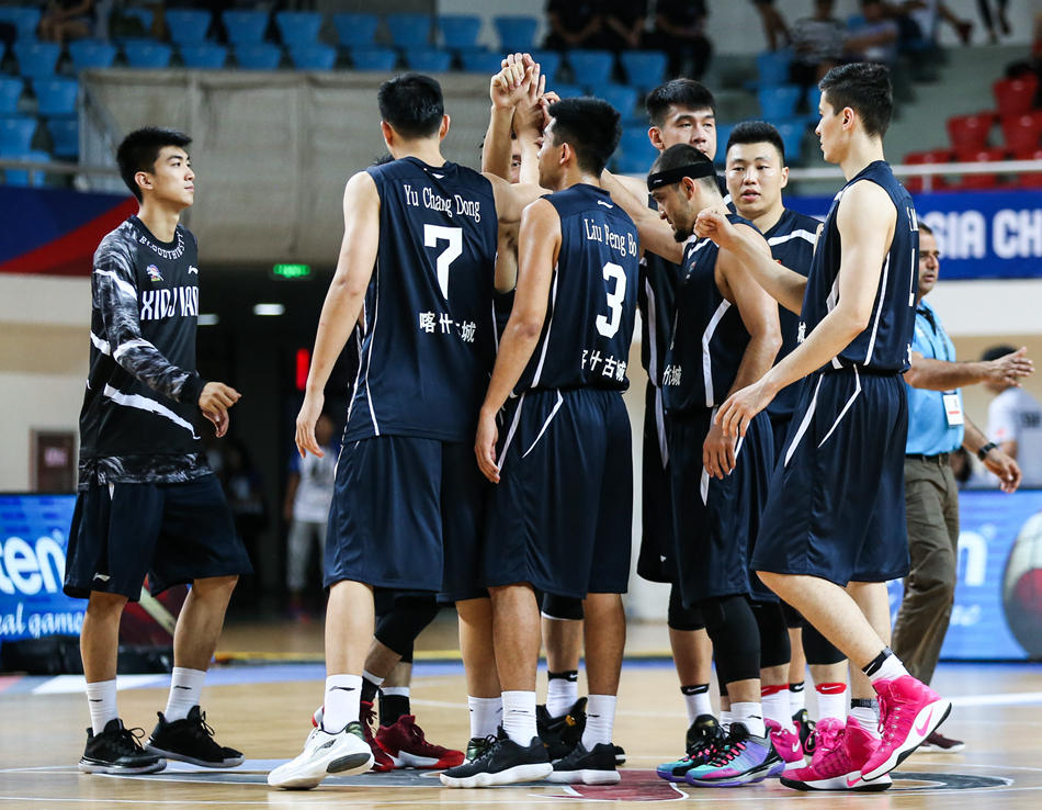  新疆五彩滩旅游攻略 